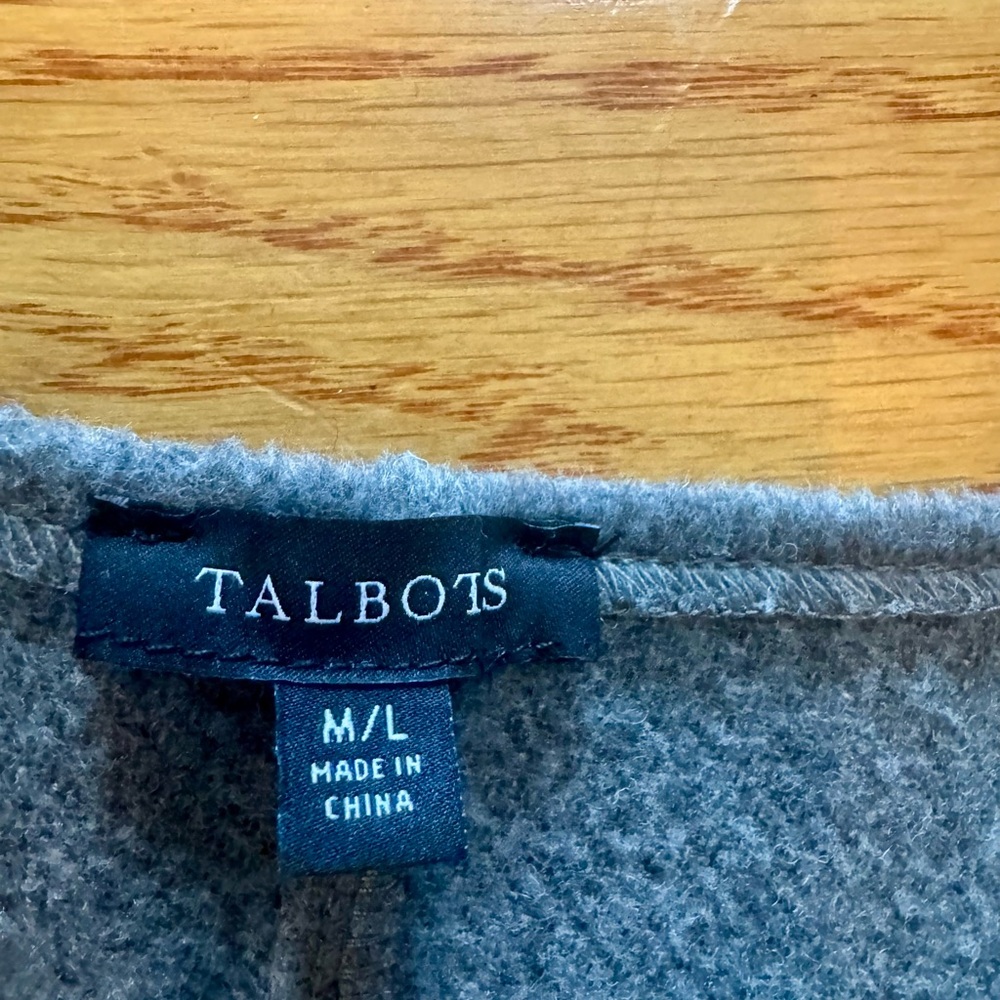 Talbots Soft Gray Knit Cape - Picture 4 of 4